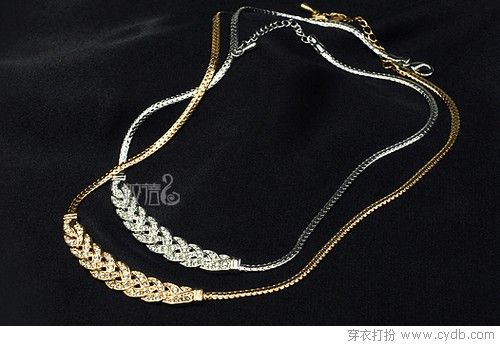 牛仔搭配，早春混搭別出心裁